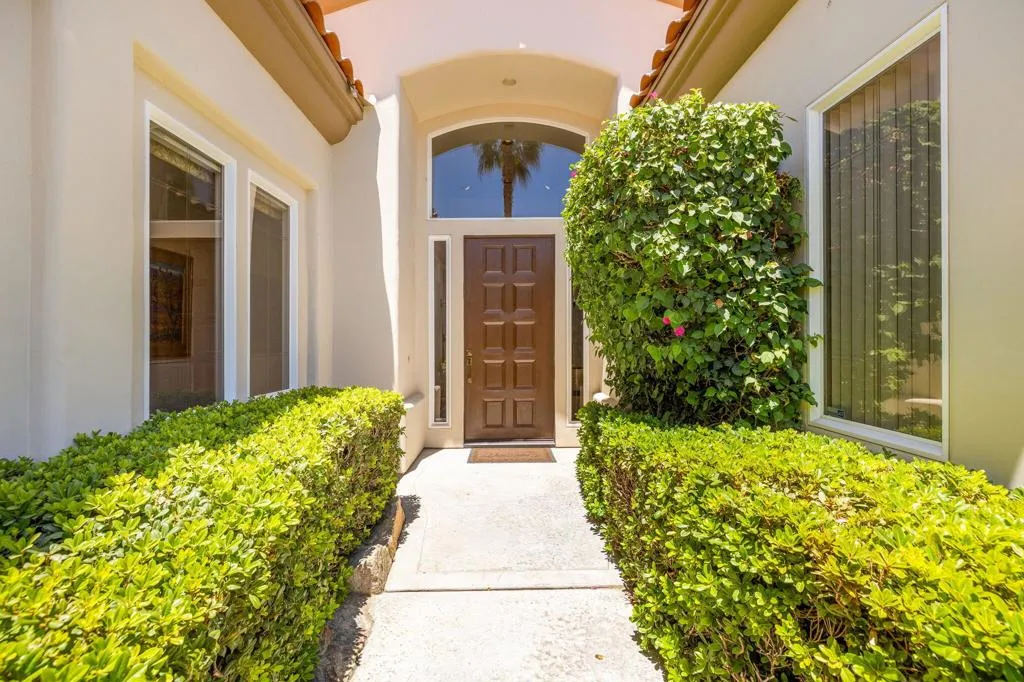 944 Mesa Grande Drive, Palm Desert, California 92211 home-pic-8