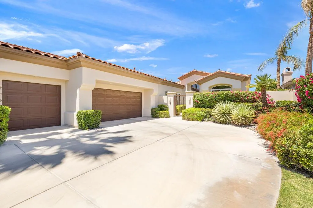 944 Mesa Grande Drive, Palm Desert, California 92211 home-pic-5