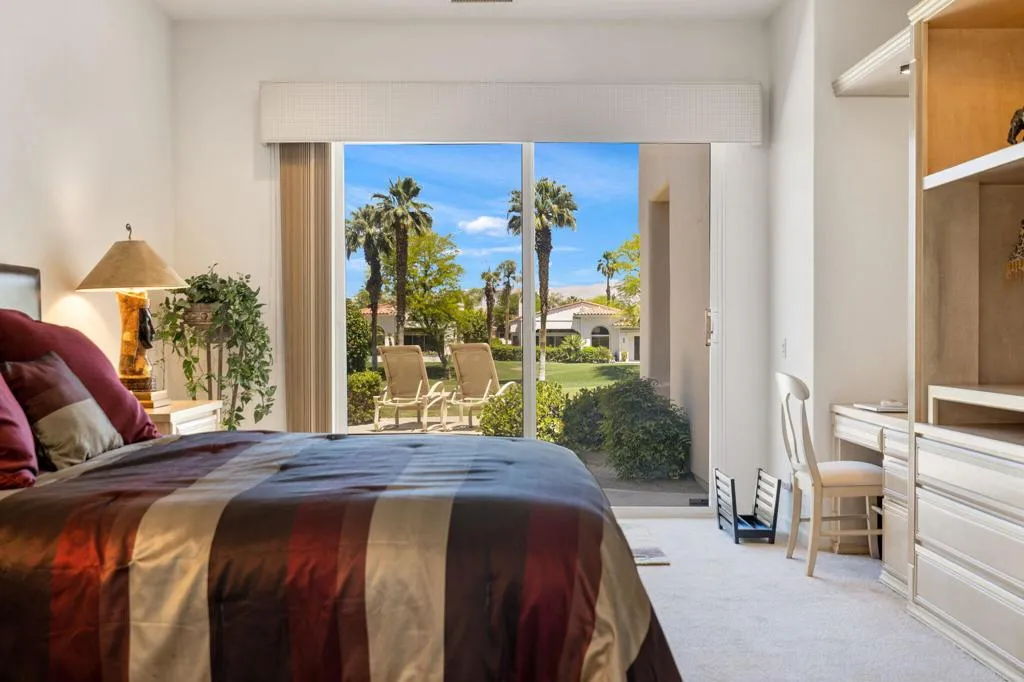 944 Mesa Grande Drive, Palm Desert, California 92211 home-pic-26