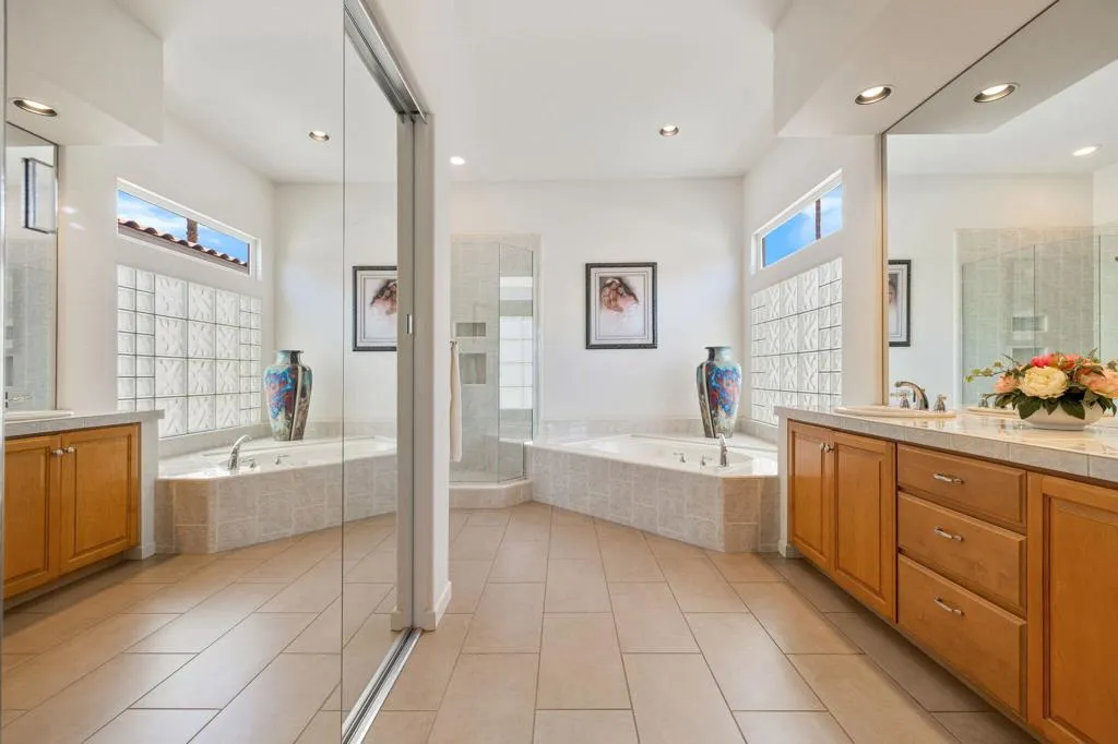 944 Mesa Grande Drive, Palm Desert, California 92211 home-pic-29