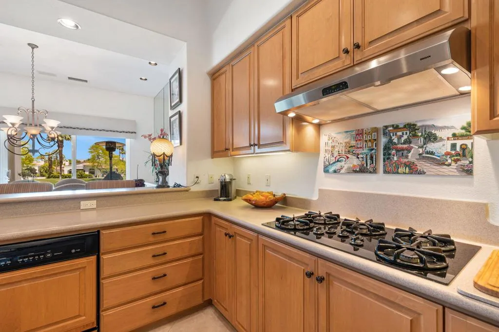 944 Mesa Grande Drive, Palm Desert, California 92211 home-pic-20