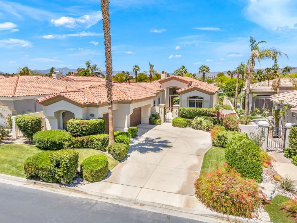 944 Mesa Grande Drive, Palm Desert, California 92211 home-pic-4
