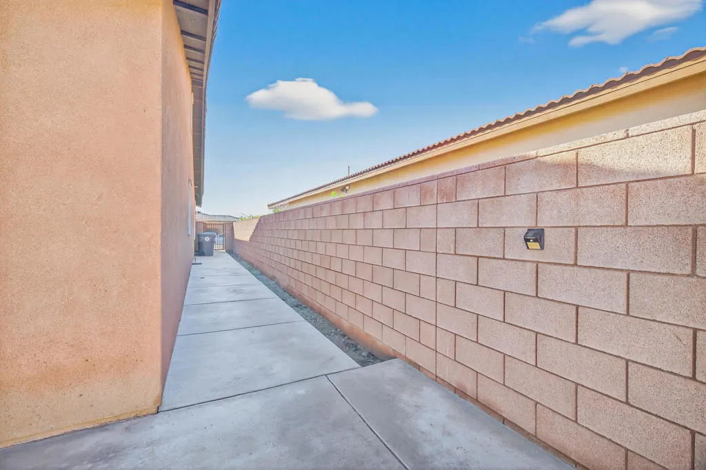 83740 Durazo Lane, Indio, California 92203 home-pic-27