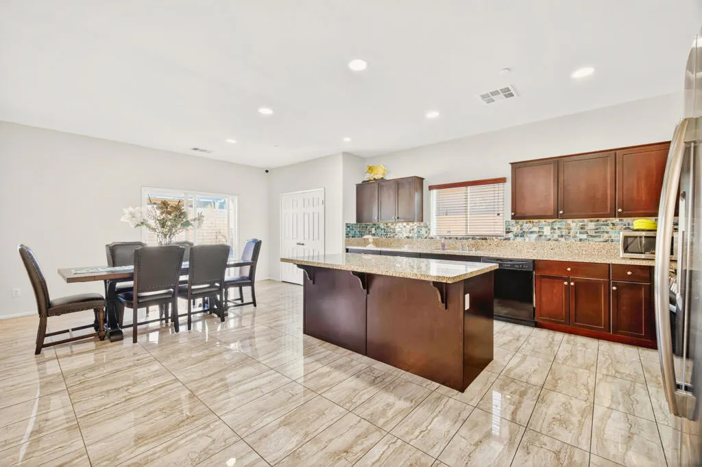 83740 Durazo Lane, Indio, California 92203 home-pic-7