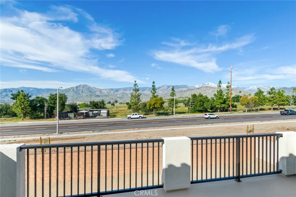 1713 Wren Avenue, Redlands, California 92374 home-pic-9