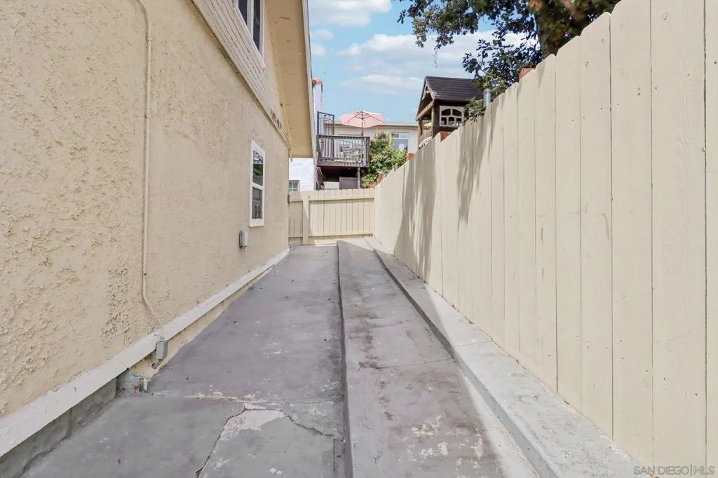 2804 C St, San Diego, California 92102 home-pic-35