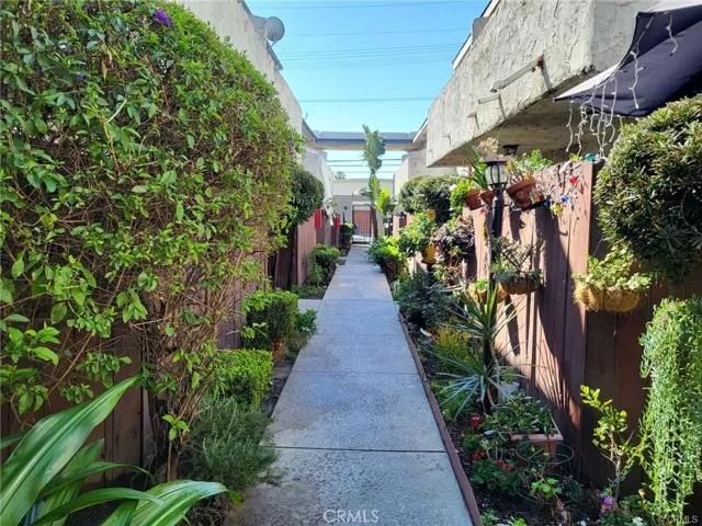9119 Wakefield Avenue 2, Panorama City, California 91402