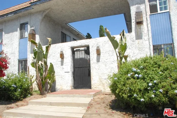 9119 Wakefield Avenue 2, Panorama City, California 91402