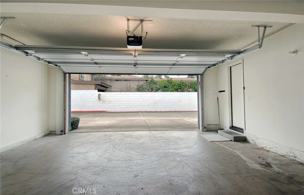 2652 Santa Ana E, Costa Mesa, California 92627 home-pic-19