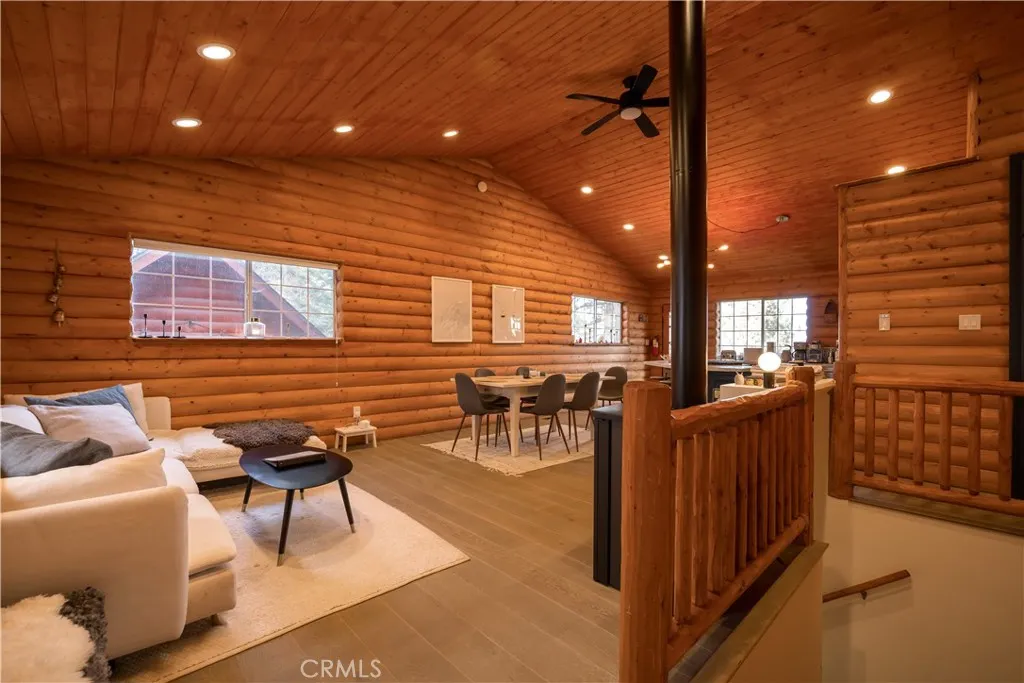 42947 Dogwood Drive, Big Bear, California 92315 home-pic-10