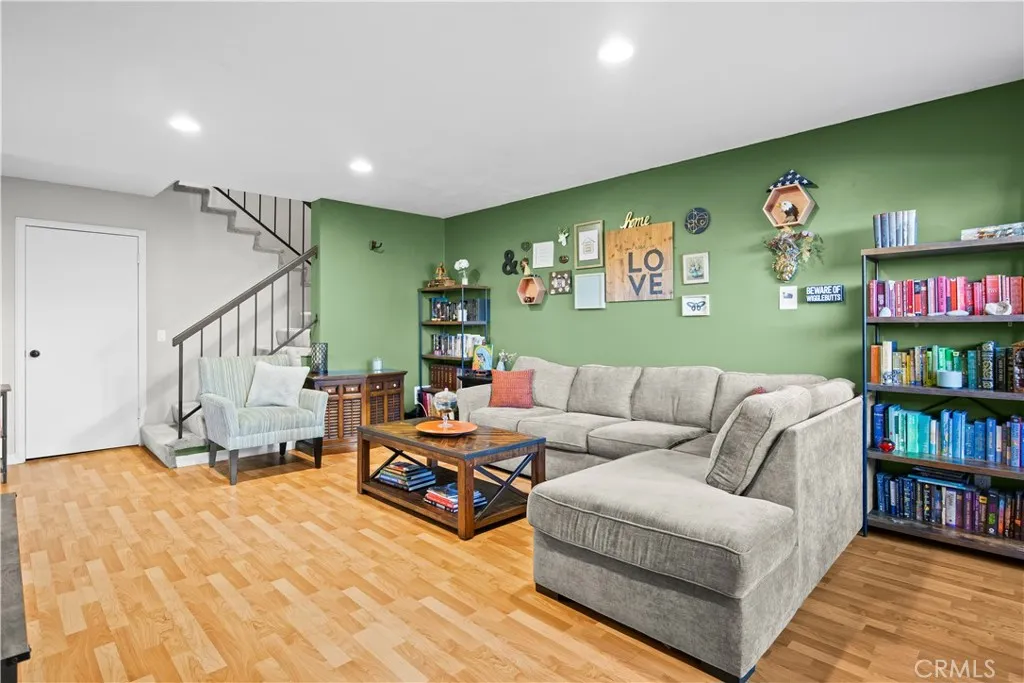 1701 Mountain Terrace, Montebello, California 90640 home-pic-7