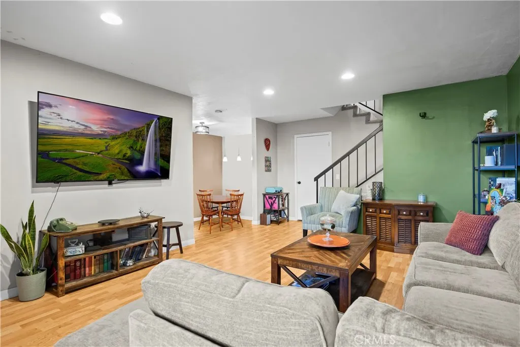 1701 Mountain Terrace, Montebello, California 90640 home-pic-8