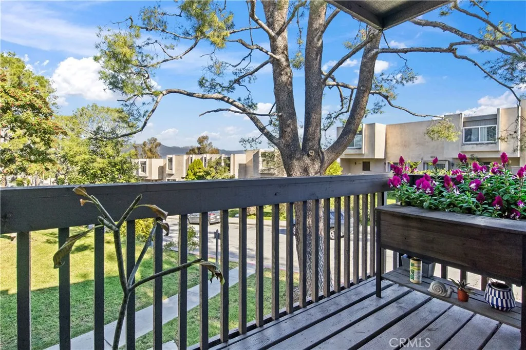 1701 Mountain Terrace, Montebello, California 90640 home-pic-16