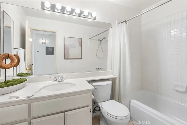 8123 E Oak Ridge Circle, Anaheim Hills, California 92808