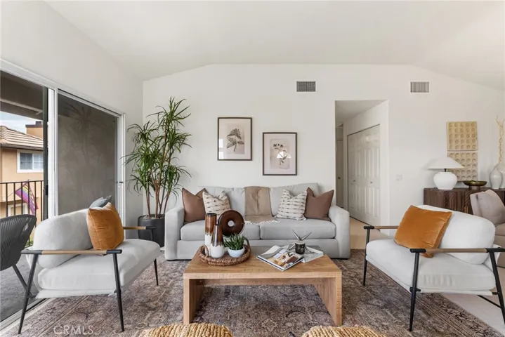 8123 E Oak Ridge Circle, Anaheim Hills, California 92808