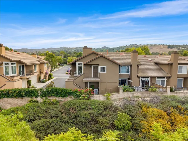8123 E Oak Ridge Circle, Anaheim Hills, California 92808