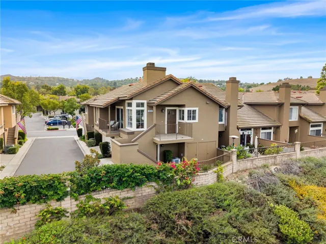 8123 E Oak Ridge Circle, Anaheim Hills, California 92808