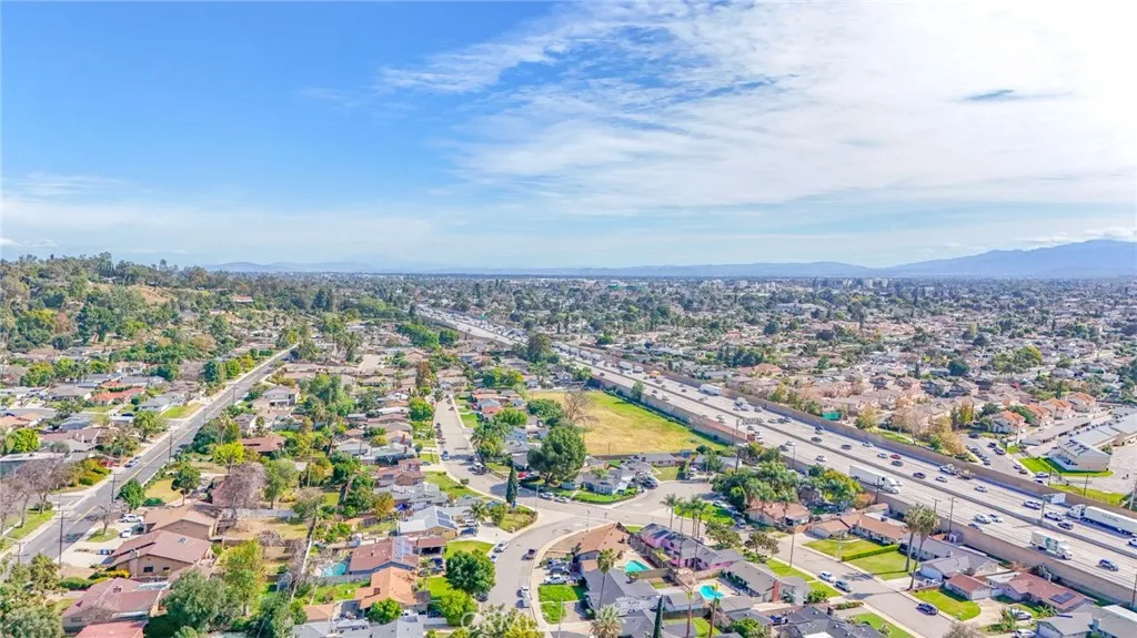 1315 Hillside, Pomona, California 91768 home-pic-32