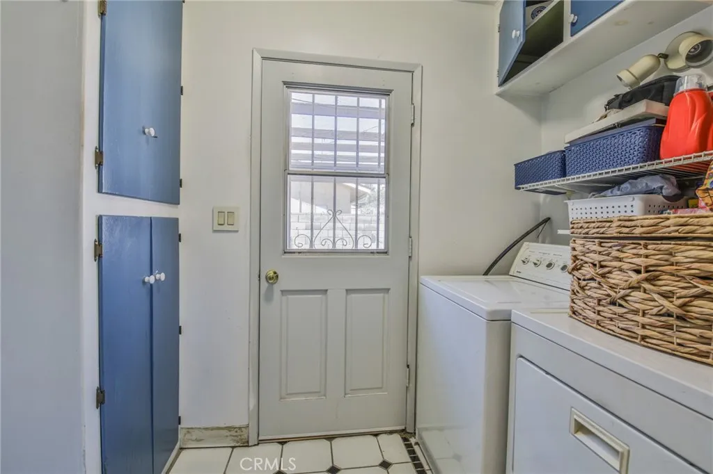 1315 Hillside, Pomona, California 91768 home-pic-12