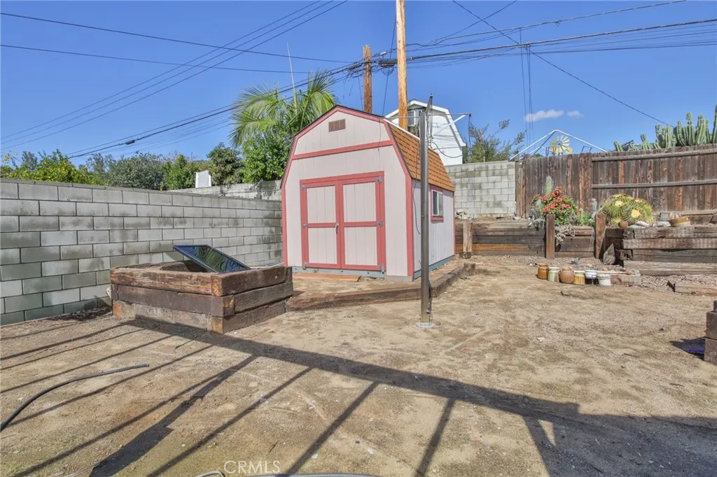 1315 Hillside, Pomona, California 91768 home-pic-23