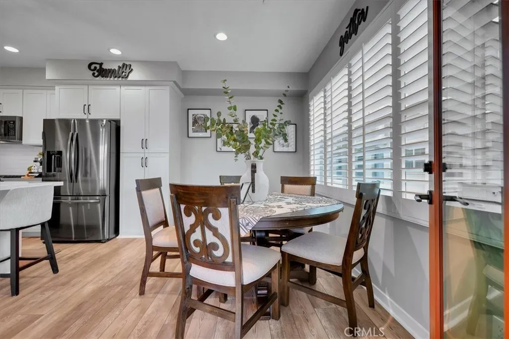 901 Sunset Rdg, Lake Forest, California 92610 home-pic-37