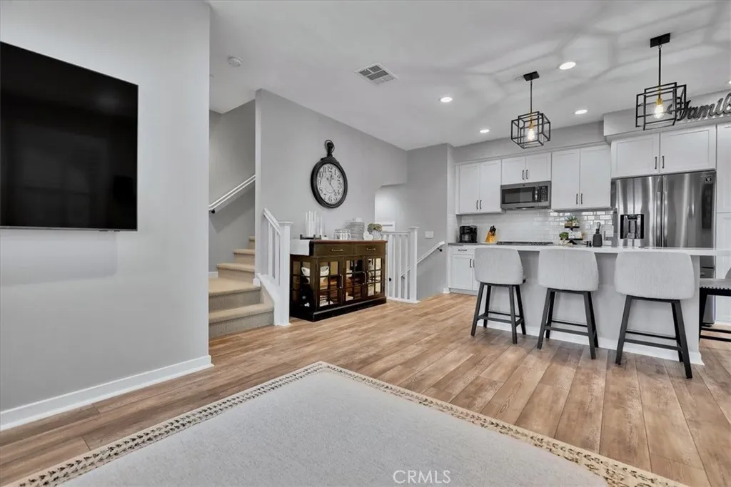 901 Sunset Rdg, Lake Forest, California 92610 home-pic-29