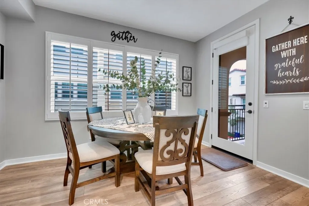 901 Sunset Rdg, Lake Forest, California 92610 home-pic-18