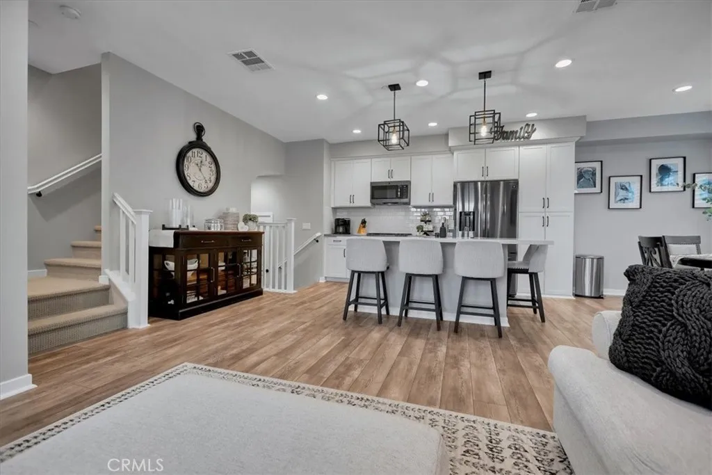 901 Sunset Rdg, Lake Forest, California 92610 home-pic-30