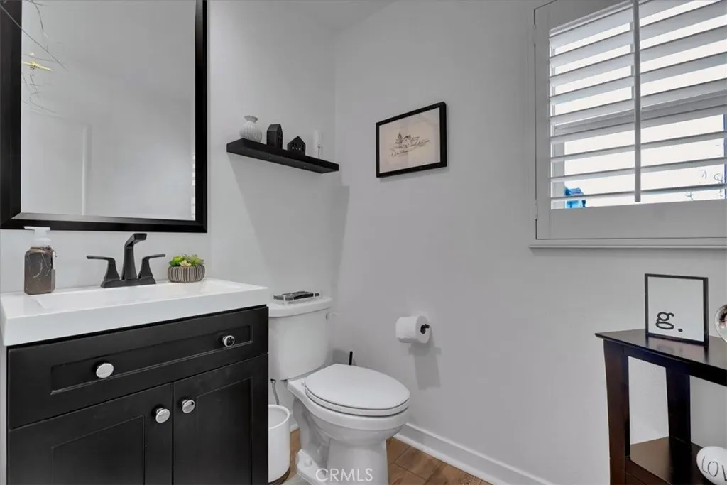 901 Sunset Rdg, Lake Forest, California 92610 home-pic-39