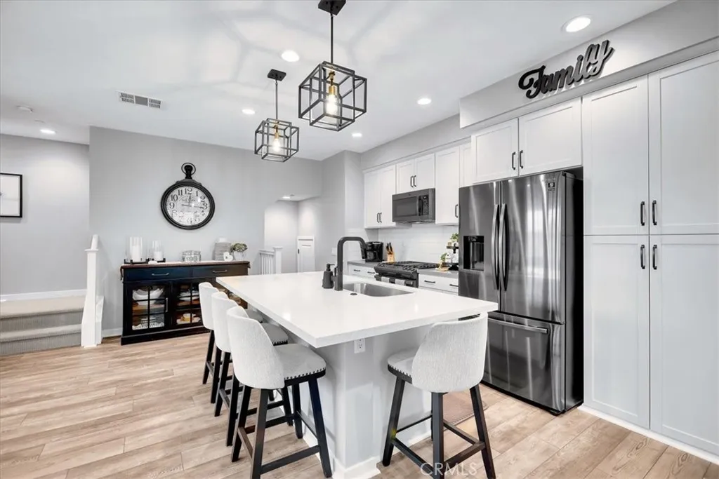 901 Sunset Rdg, Lake Forest, California 92610 home-pic-13