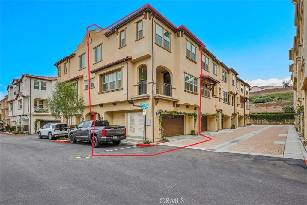 901 Sunset Rdg, Lake Forest, California 92610 home-pic-2