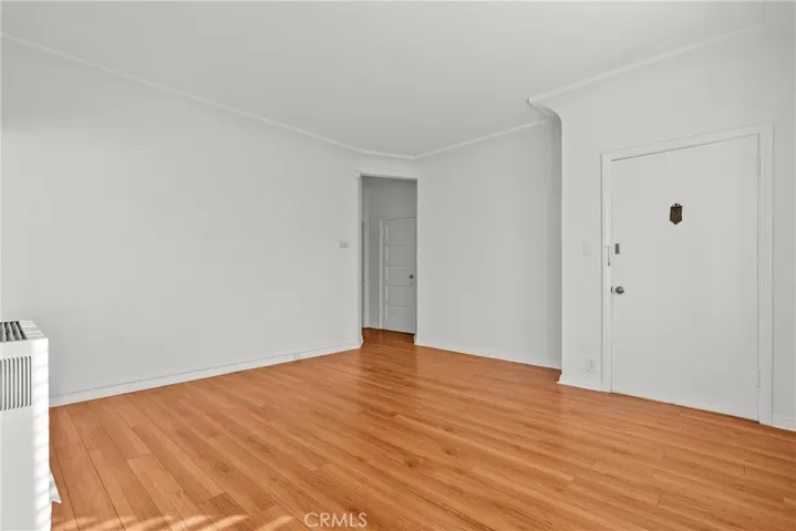 1322 S Van Ness, Los Angeles, California 90019