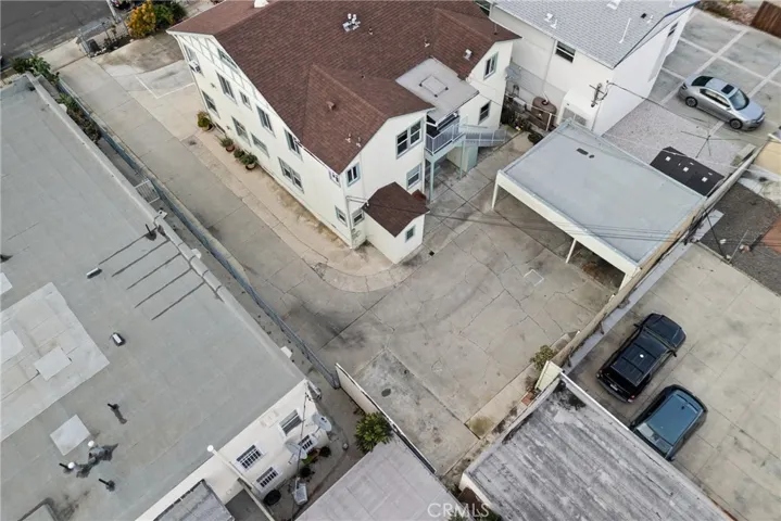 1322 S Van Ness, Los Angeles, California 90019