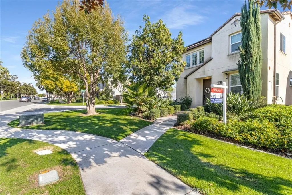 3075 S Edenglen, Ontario, California 91761 home-pic-23