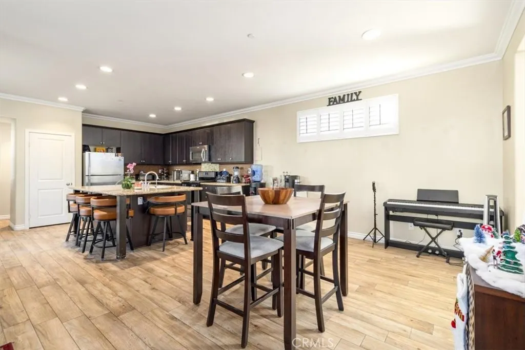 3075 S Edenglen, Ontario, California 91761 home-pic-4