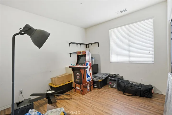 9660 Pine Orchard St, Pacoima, California 91313