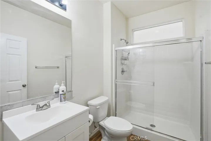 9660 Pine Orchard St, Pacoima, California 91313
