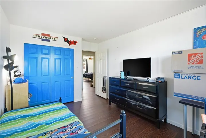9660 Pine Orchard St, Pacoima, California 91313