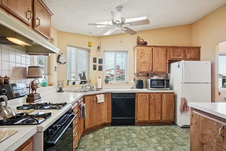 14-web-or-mls-Palm Dr-S2709-014