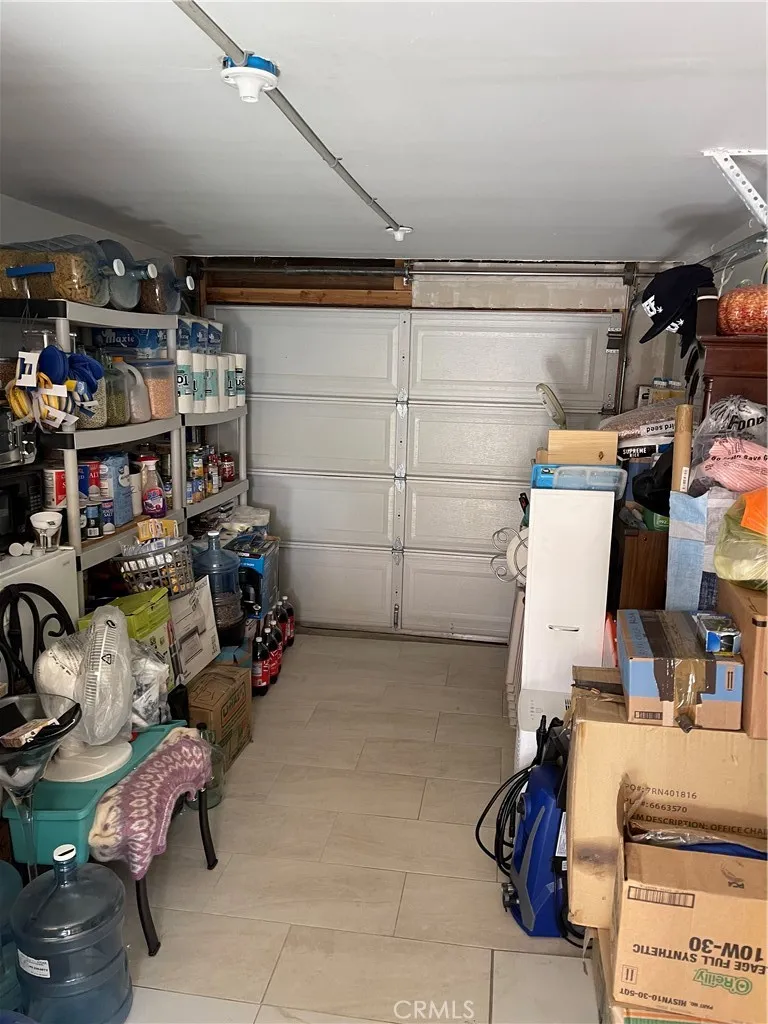 319 Wilshire Place, Barstow, California 92311 home-pic-18