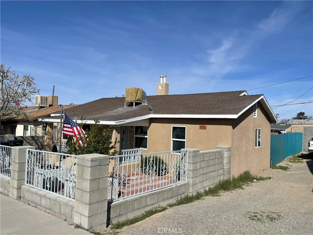 319 Wilshire Place, Barstow, California 92311 home-pic-2
