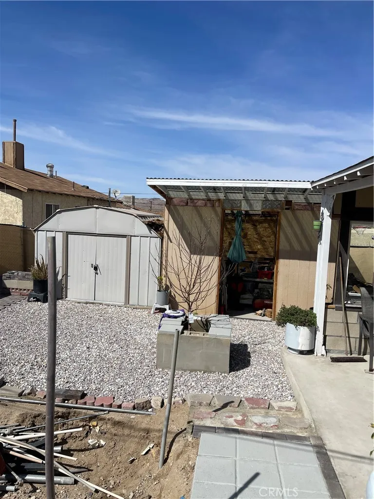 319 Wilshire Place, Barstow, California 92311 home-pic-15
