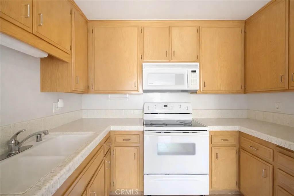 140 Walnut Avenue 4b, San Diego, California 92103 home-pic-9