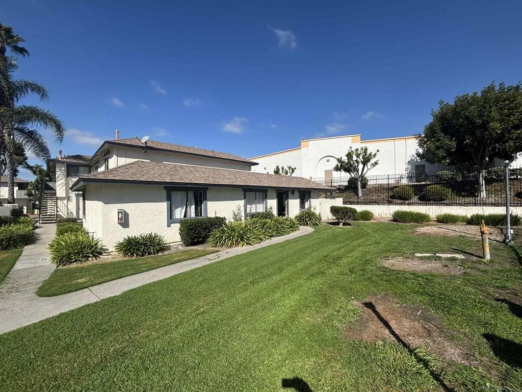 3401 Del Este Way, Oceanside, California 92056 home-pic-1