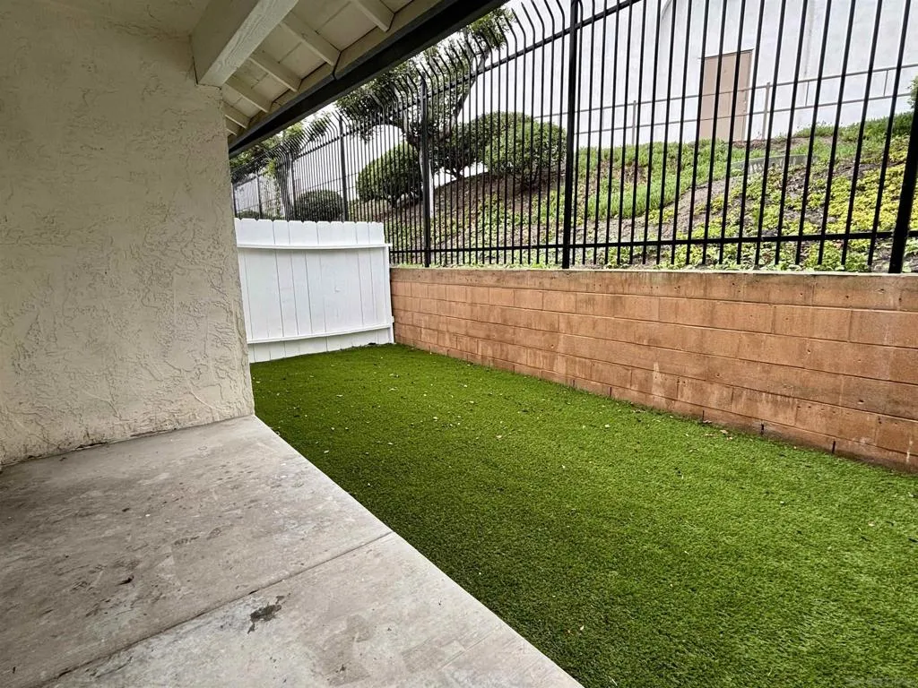 3401 Del Este Way, Oceanside, California 92056 home-pic-25