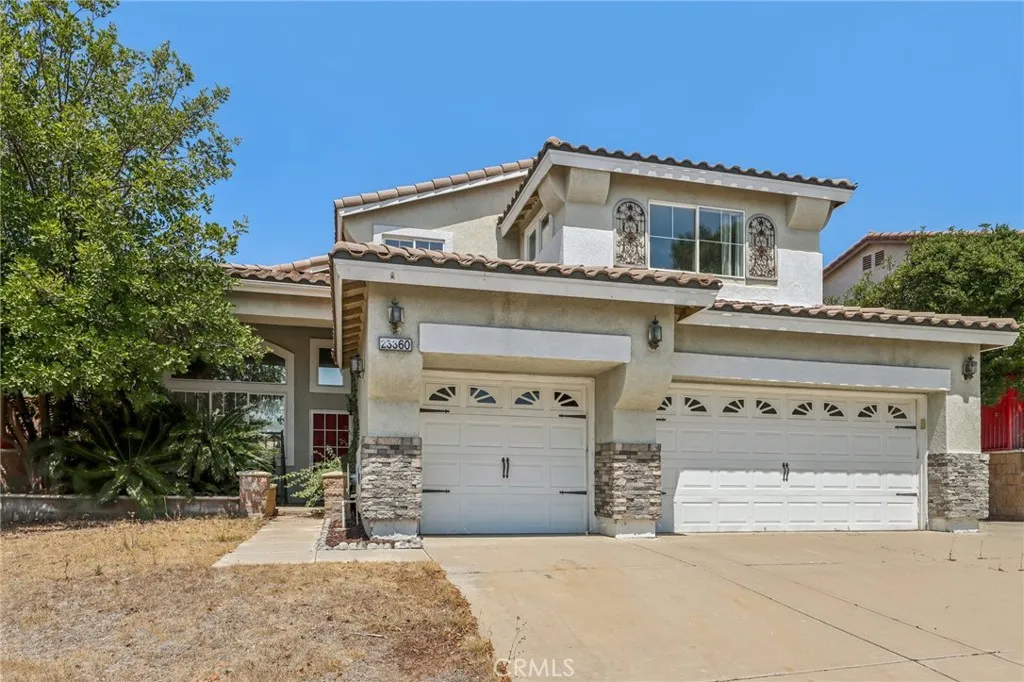 23360 Mountain Song Loop, Murrieta, California 92562 home-pic-1
