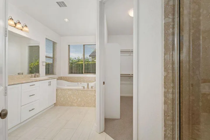 20250822013226856499000000-o