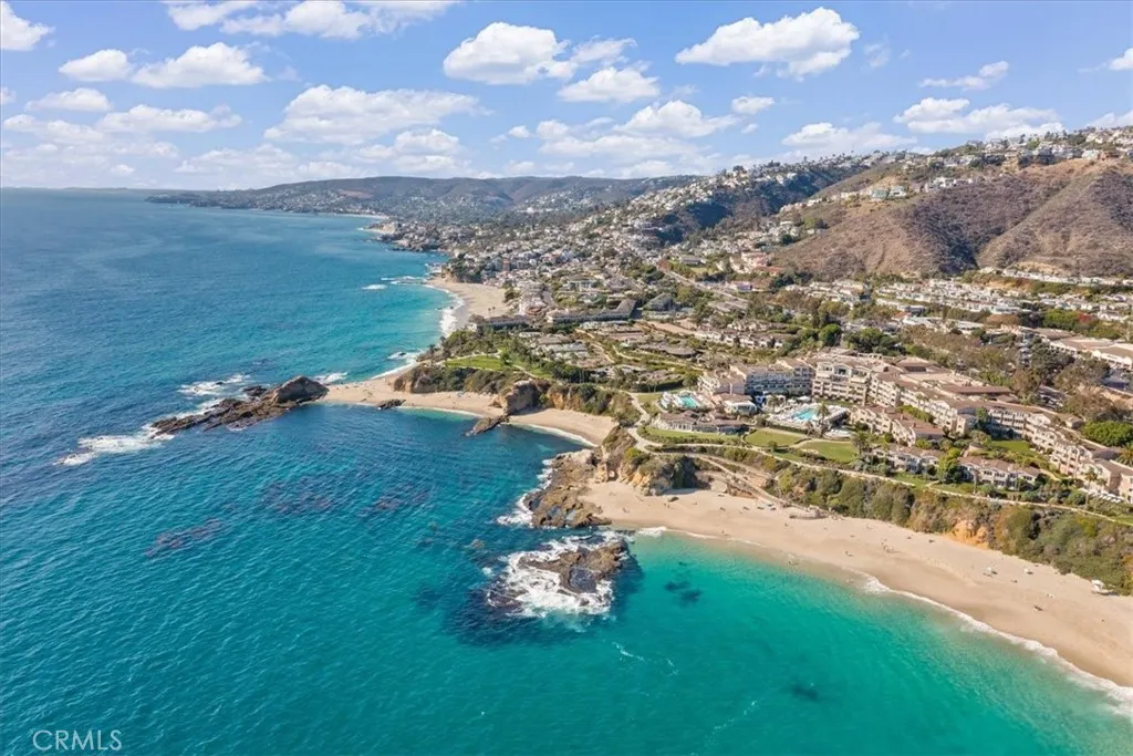 This is Laguna Beach Luxury Living