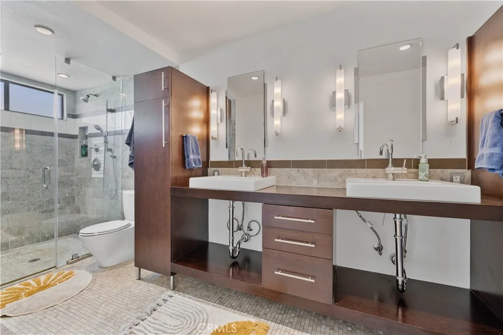 4222 Troost Avenue 21, Studio City, California 91604 home-pic-19