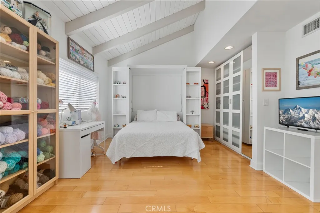 4222 Troost Avenue 21, Studio City, California 91604 home-pic-21